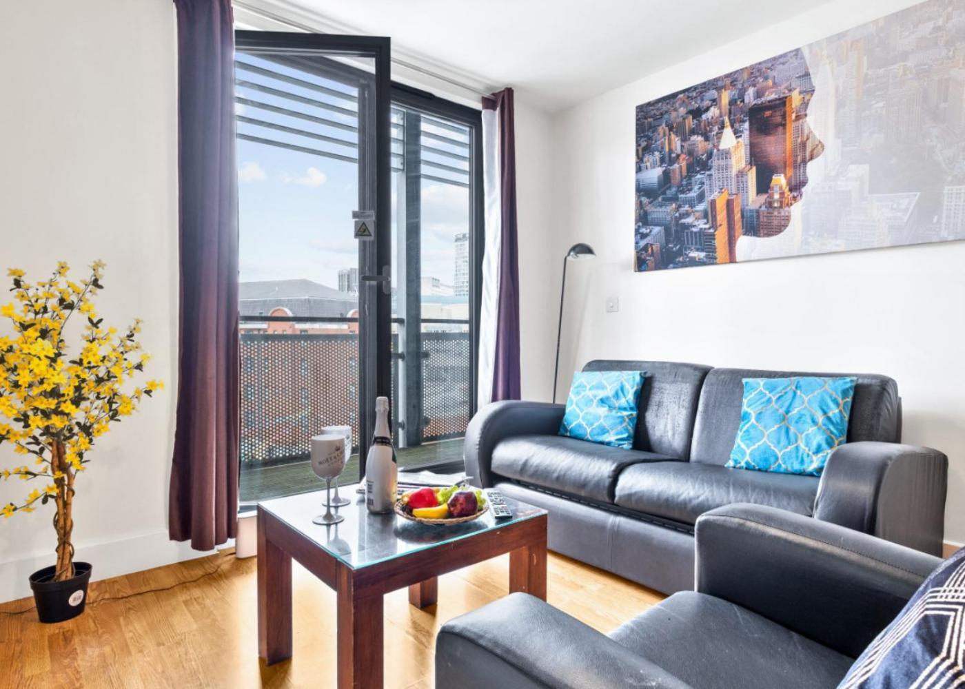 Chinatown - One Bed - Balcony - Secure Parking - Fast Wifi - Birmingham City Centre - 49A ภายนอก รูปภาพ